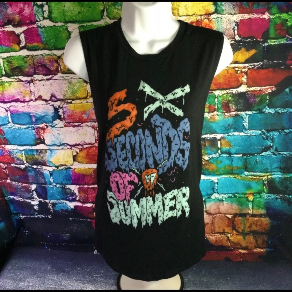 5 Seconds Of Summer Pop Rock Music Band T-shirt Women’s Size Medium